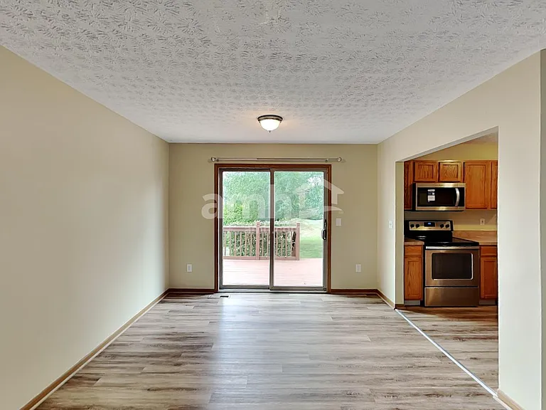 5298 Rifle Dr — Photo 5