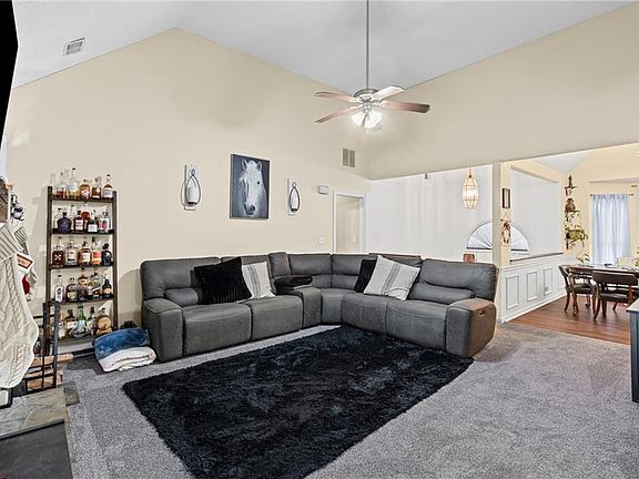 3rd image of 65 Mosswood Trl