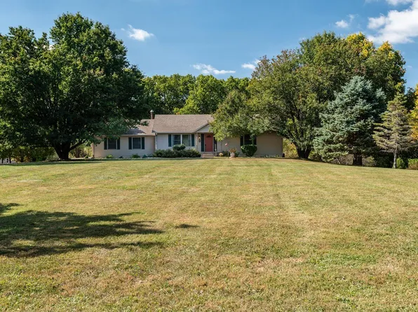 1717 E Winesap Ct, Bloomington, IN 47408