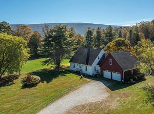 158 Upland Downs Road, Manchester, VT 05255