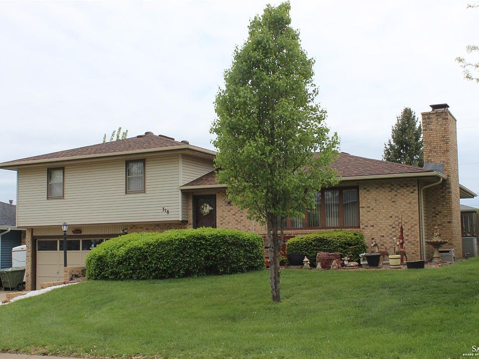 1st image of 318 E Irene St