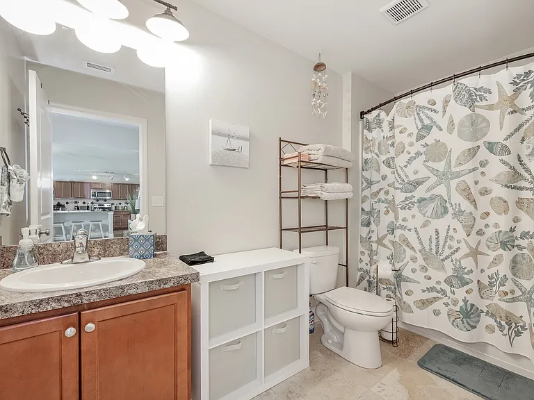 1132 SW 31st St — Photo 28