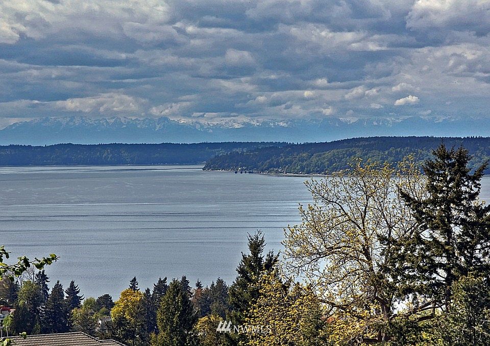 1st image of 5106 Harbor View Drive