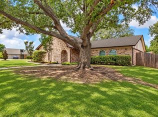 3824 Sugar Ridge Rd, Fort Worth, TX 76133