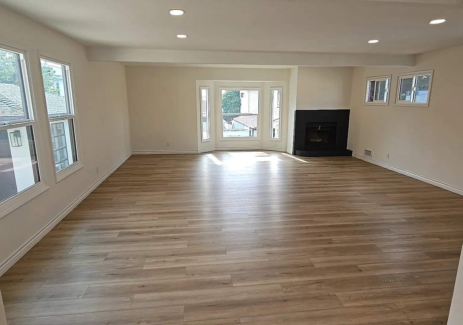 6376 West 83rd Street - HW - 1 — Photo 1