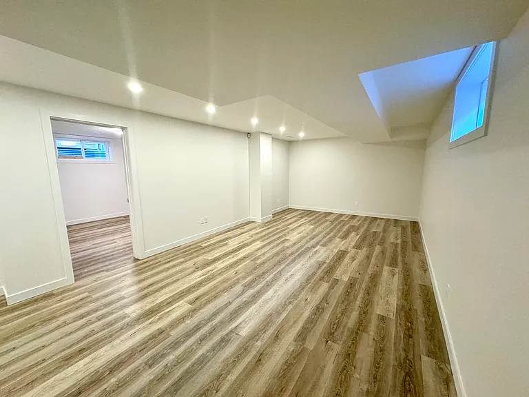 622 Summerhill St #1 — Photo 32
