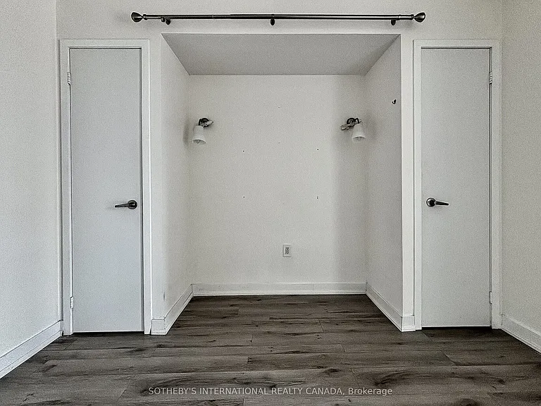 11 Brunel Ct #1216 — Photo 21