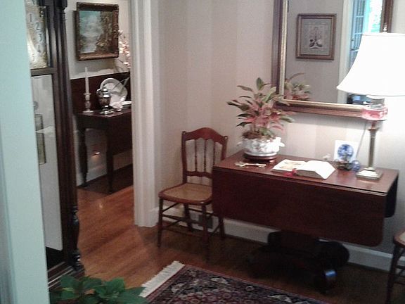 Foyer leads to Main Hallway