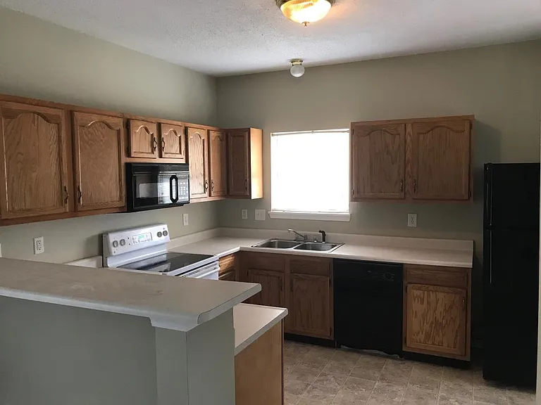 7324 Parklake Pl — Photo 10