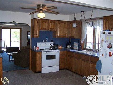 Indiana 644 Kitchen.JPG