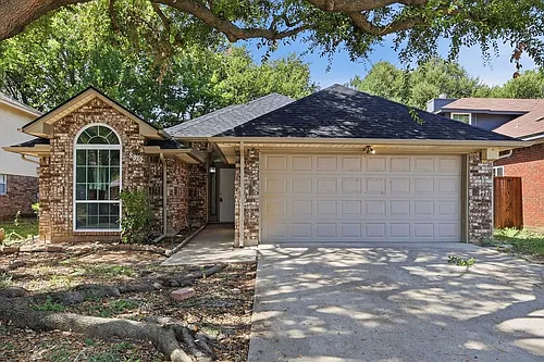 8812 Sabinas Trl Photo 1