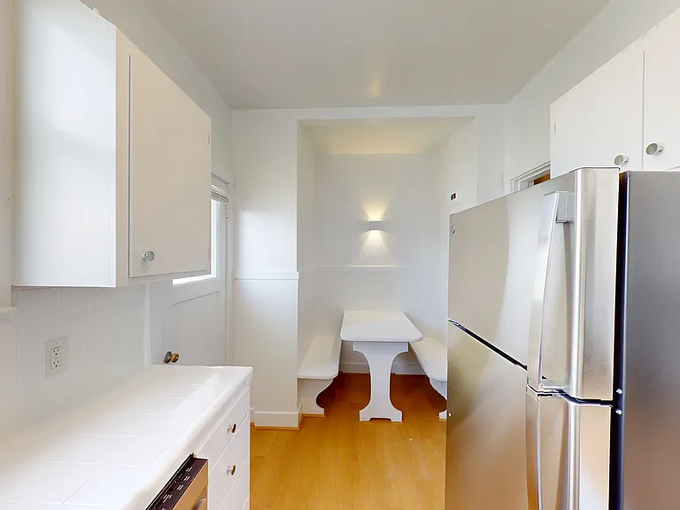 225 Irving St #10 — Photo 9