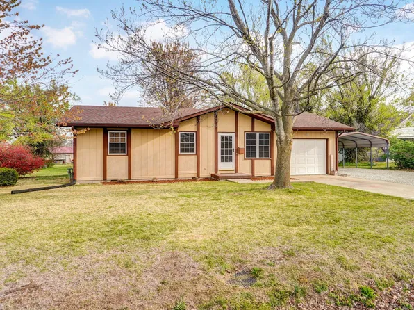 315 W High Street, Aurora, MO 65605
