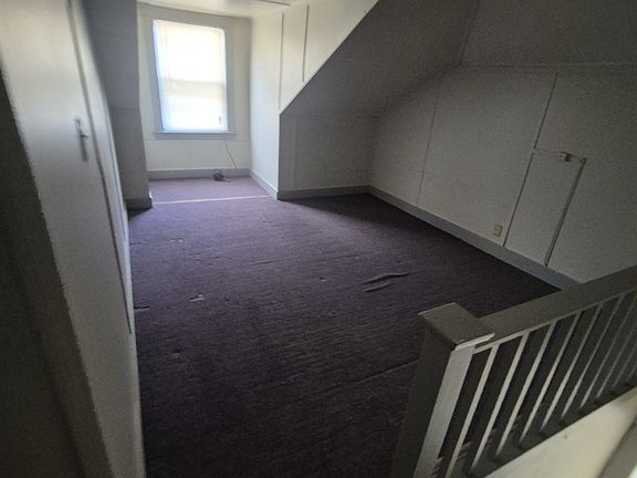 5th image of 133 Pleasant St #5