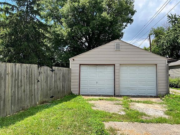 5th image of 1536 E 46th St