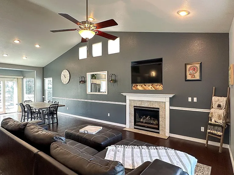 2705 Stone Creek Rd — Photo 4
