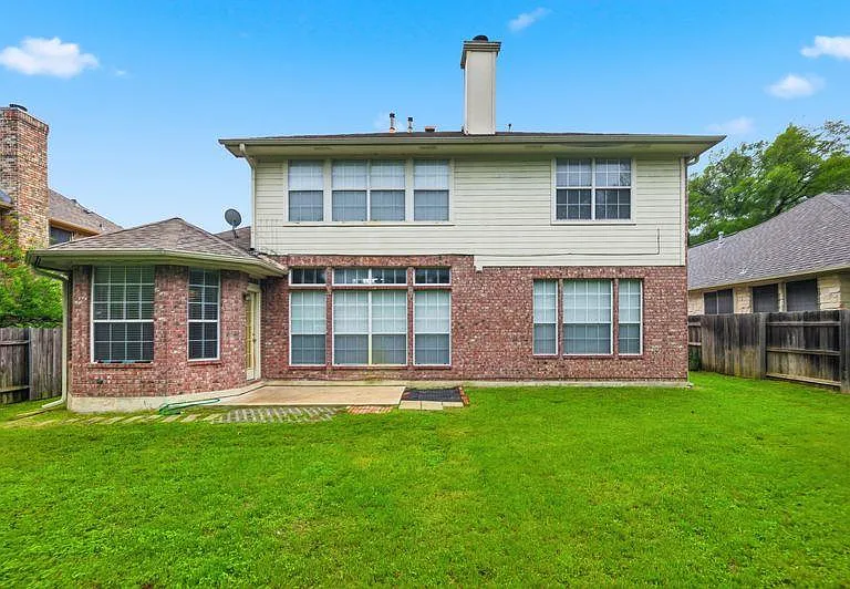 10008 Lachlan Dr — Photo 26