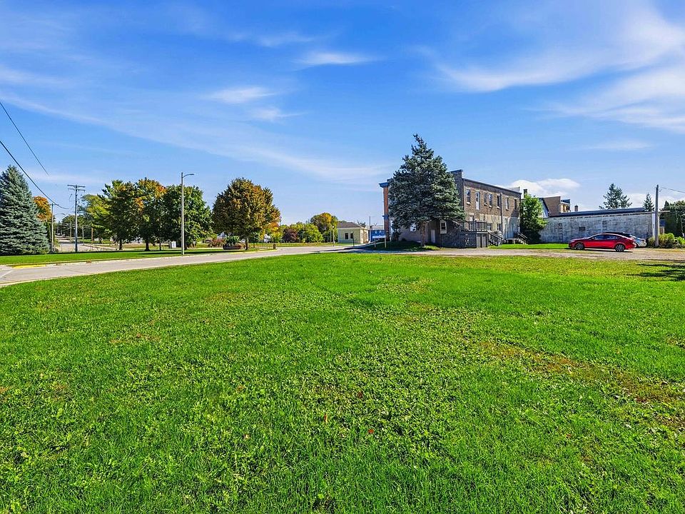 1st image of 2117 RAILROAD STREET