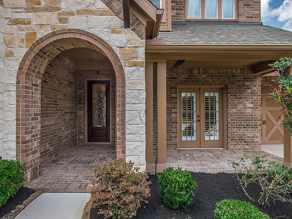 3rd image of 123 Brendan Woods Ln