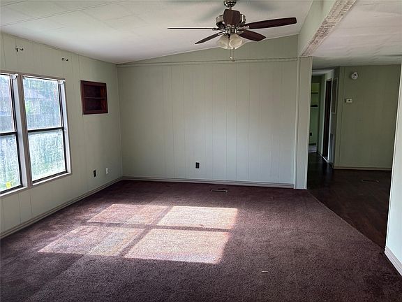 5th image of 16211 N Shore Dr
