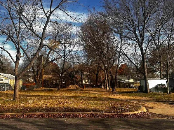 2266 S Kansas Ave, Wichita, KS 67211