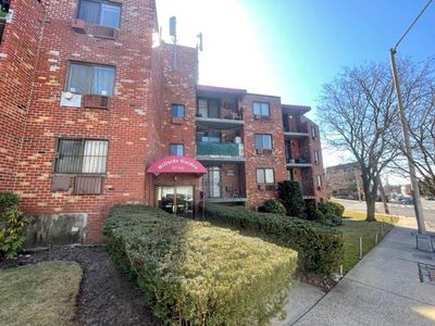 5745 74th Street #306, Middle Village, NY, 11379