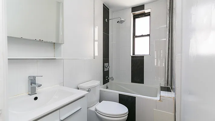 Rented by Nooklyn NYC LLC | media 10