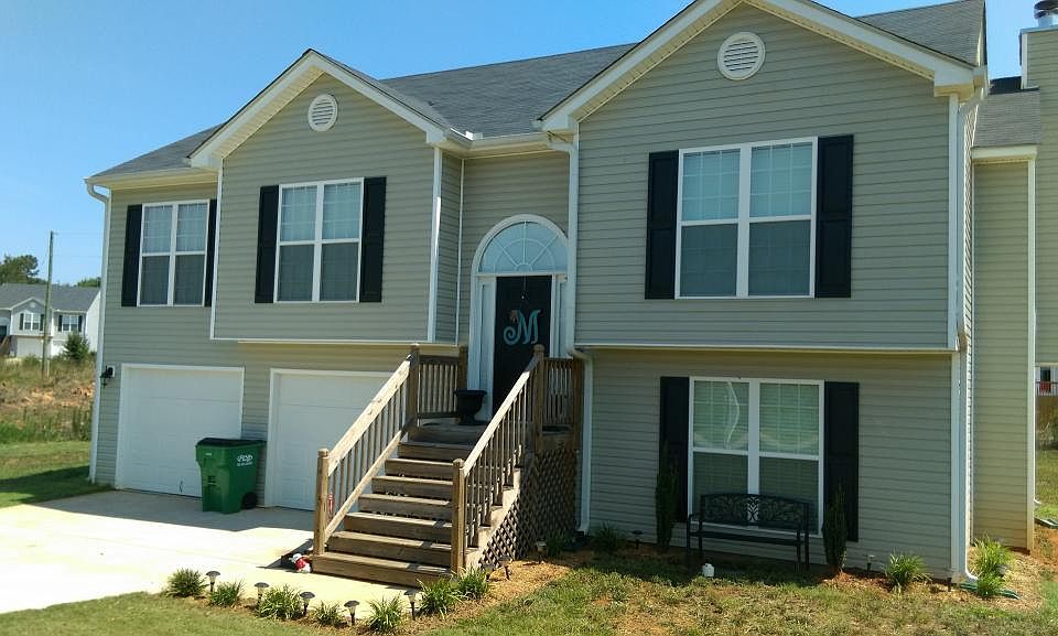 1st image of 71 Harriet Dr