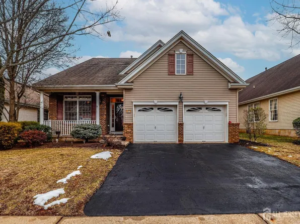 7 Stryker Rd, Somerset, NJ 08873