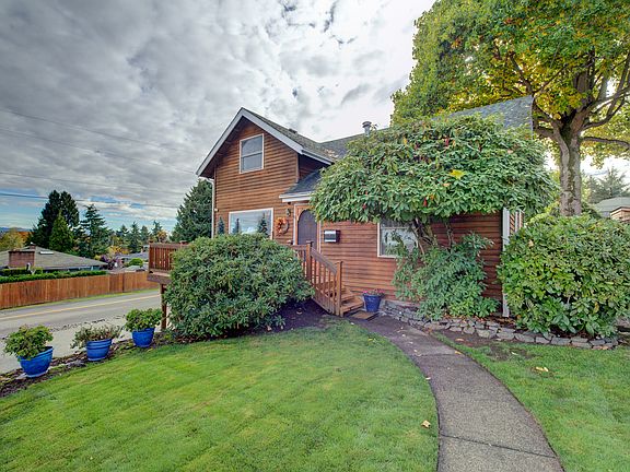 2nd image of 7925 S 112th St