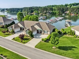 132 Chota Landing Dr, Loudon, TN 37774