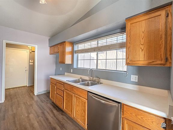4th image of 6313 E 42nd Ln