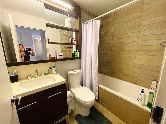 5th image of 225 Rector Pl APT 4A