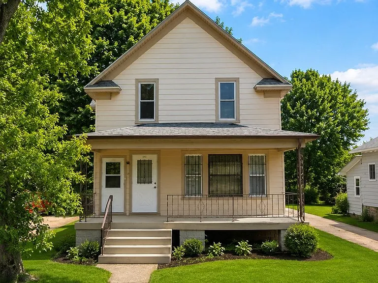 618 Deleglise St — Photo 1