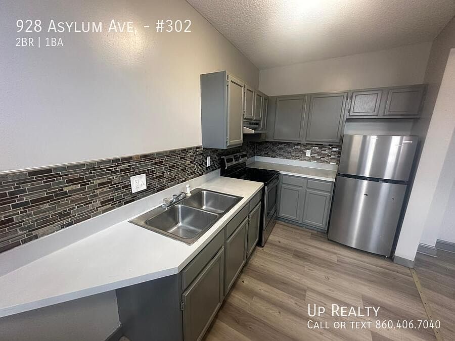 1st image of 928 Asylum Ave #302
