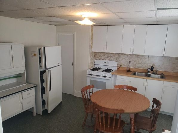 810 Charles Ave #A