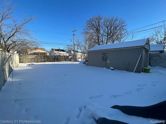 4th image of 4815 Mildred St