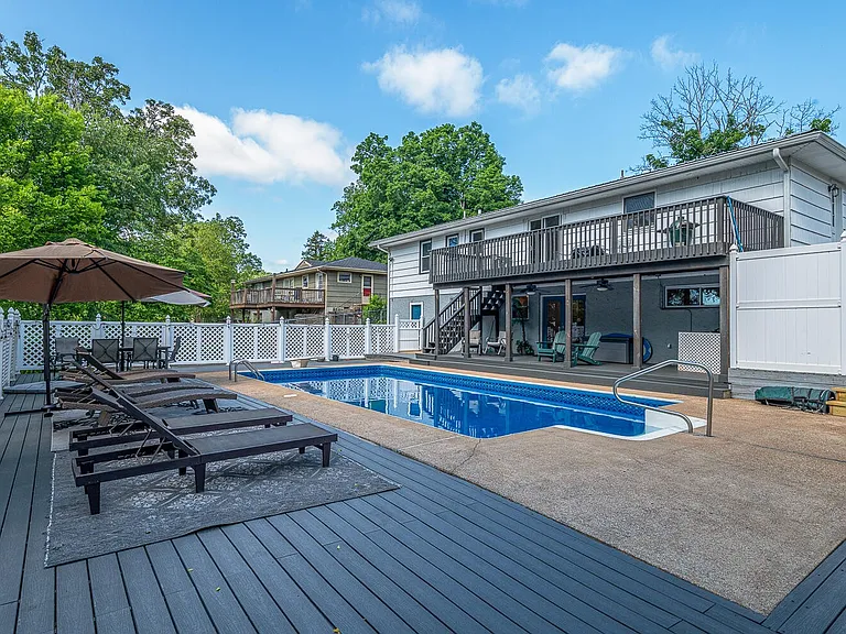 3902 Laird Ln — Photo 31