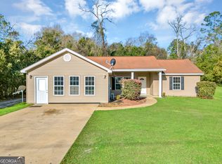 365 Palmer St SW, Pelham, GA 31779