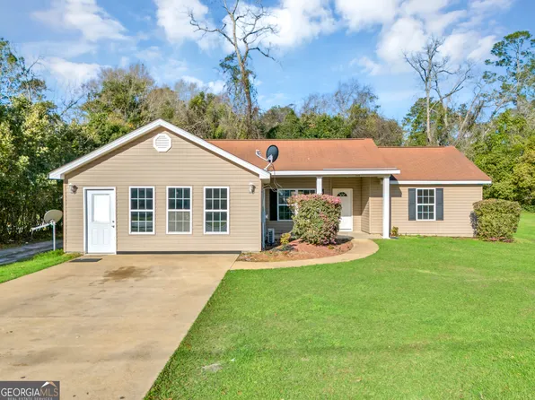 365 Palmer St SW, Pelham, GA 31779