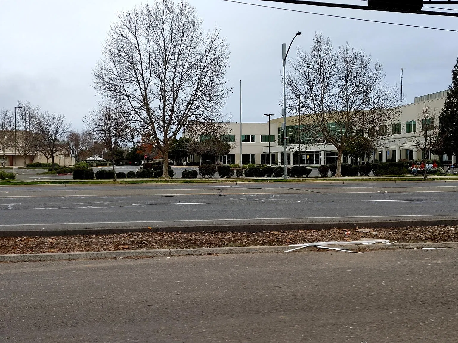 3 bed, 1040 sqft, $2,200 — Photo 4