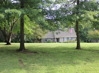 21608 NE 162nd St, Kearney, MO 64060