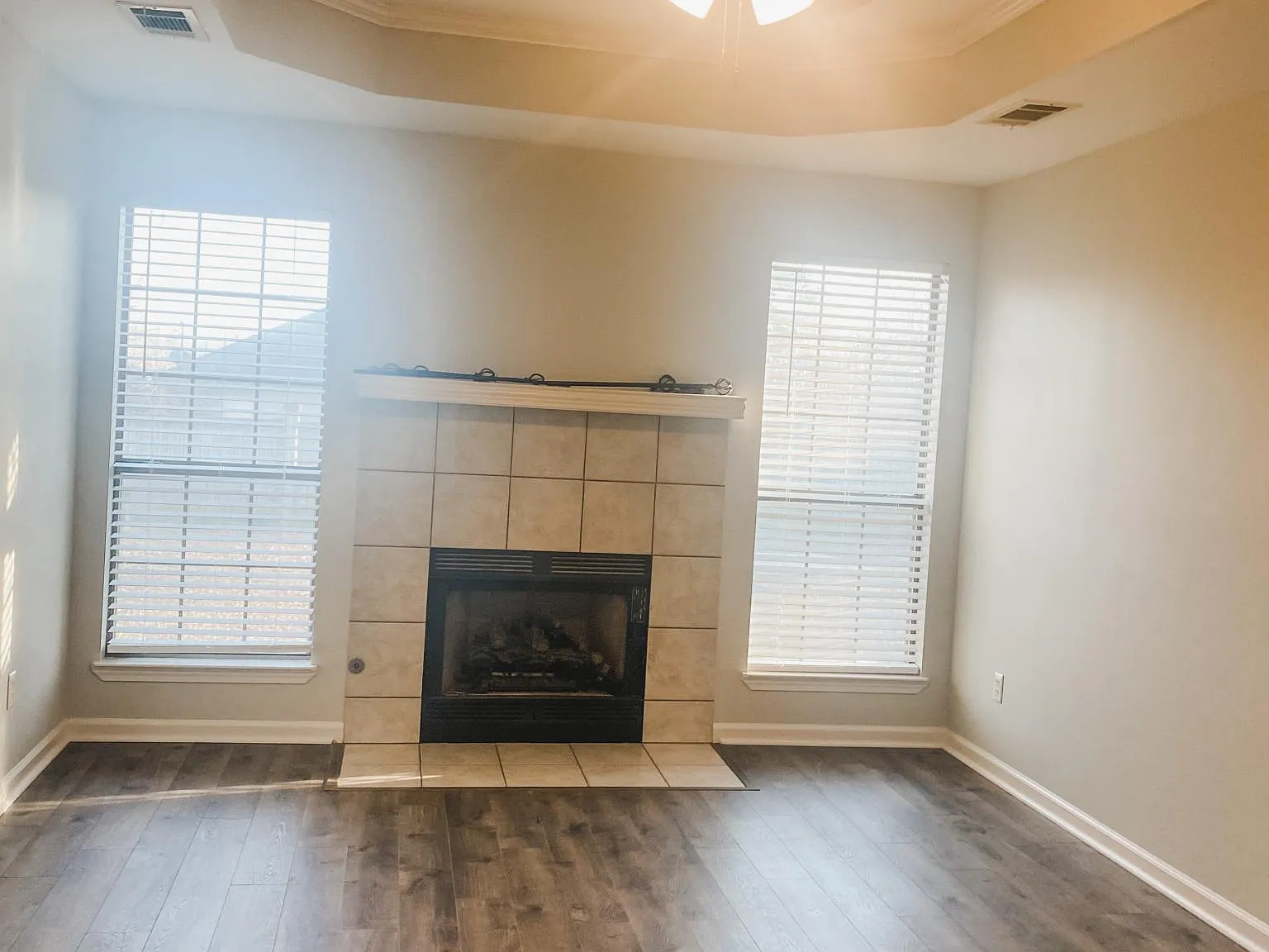 3 bed, 1164 sqft, $1,500 — Photo 2