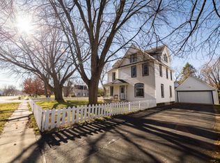 200 N Huron Ave, Spring Valley, MN 55975