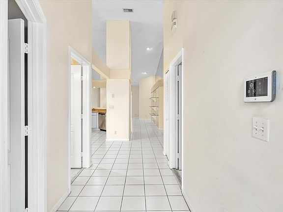 5th image of 9165 Vineland Court Apt. C