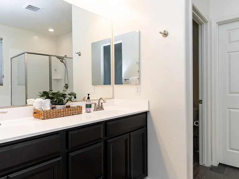 10793 S 174th Ave — Photo 15