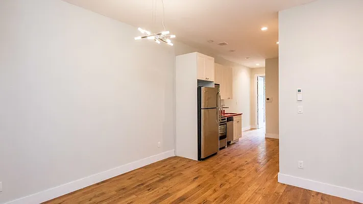 Rented by Nooklyn NYC LLC | media 32