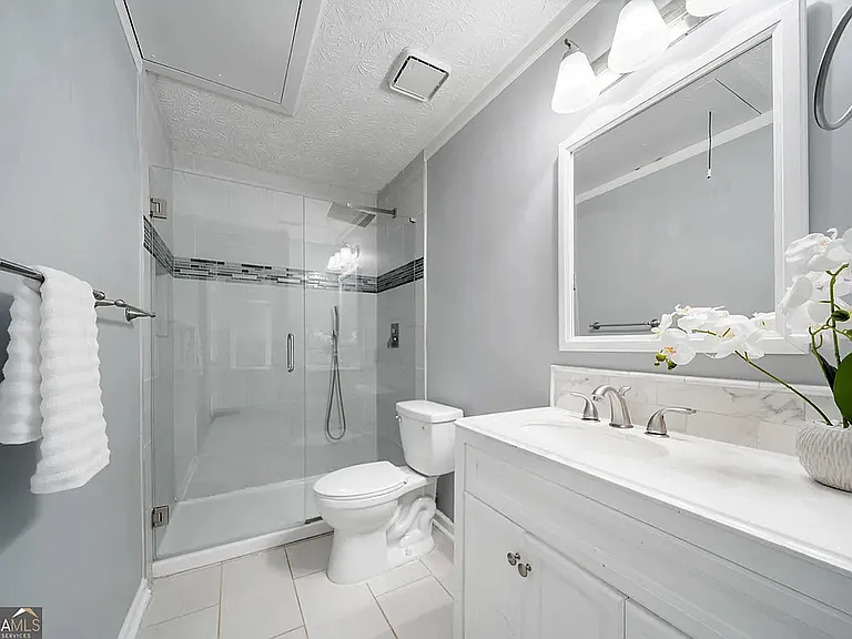 3400 Jones Ferry Ln — Photo 9