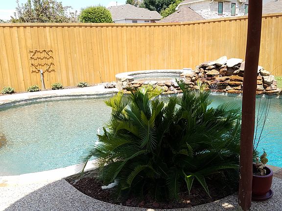 3rd image of 417 Misty Ln