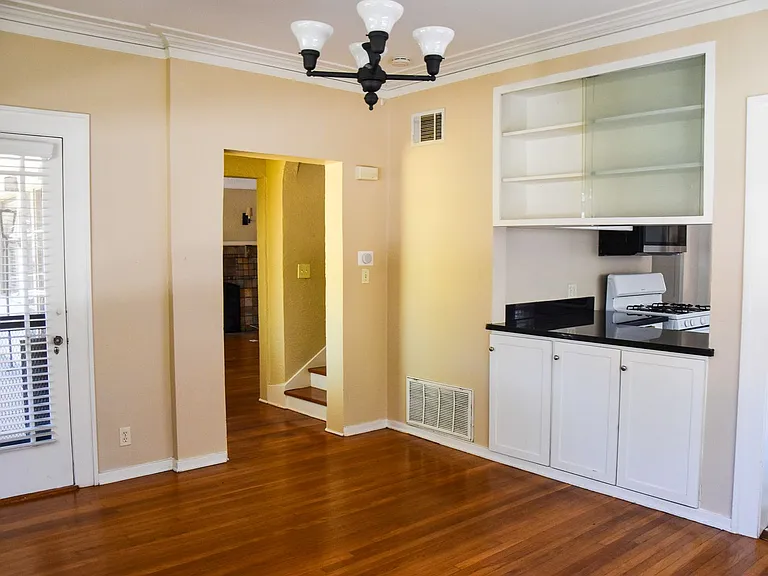 169 N Harwood St — Photo 59